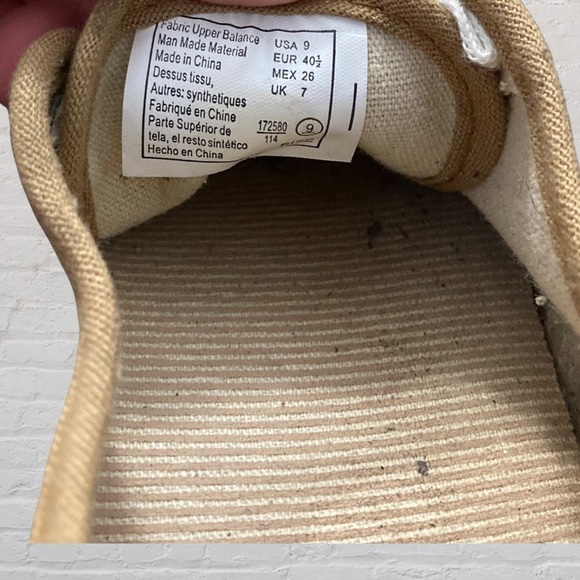 Airwalk flat laced sneakers - Picture 2 of 7